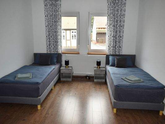 Schlafzimmer 2