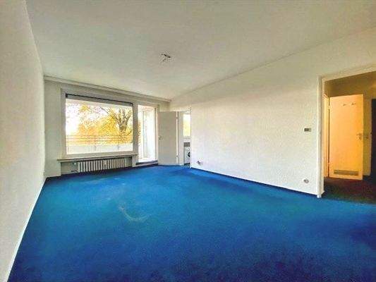 Die Loggia erweitert das Wohnzimmer