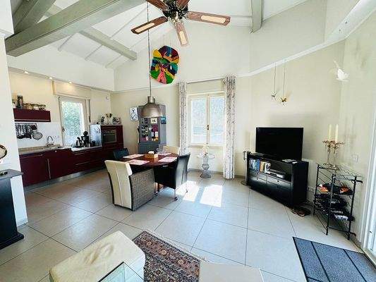 Soggiorno primo piano 1.4.JPG