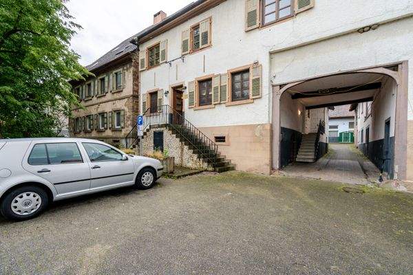 Eingangsbereich & Zufahrt