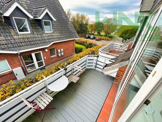 Balkon mit Deichblick