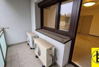 7421fb75-2185-4012-b