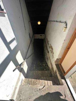 28. Zugang in den Keller.jpg