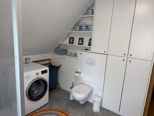 Bad OG, großer Einbauschrank