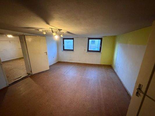 3. Zimmer OG - Schlafzimmer mit Ankleide