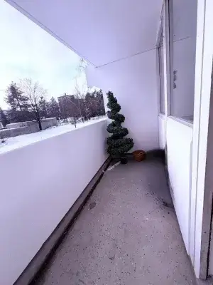 Nebenbalkon- wohnzimmer