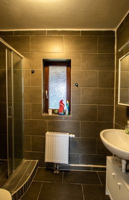 Erdgeschoss: Badezimmer