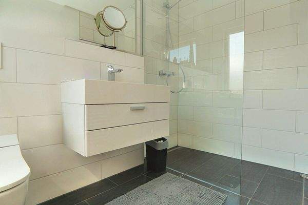 Blumenauer-(c) - Bad