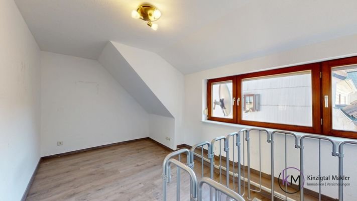 Arbeitszimmer-DG Altbau