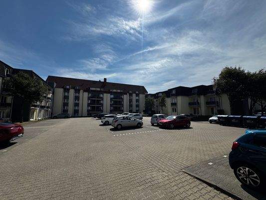 Außenparkplatz Ansicht 1