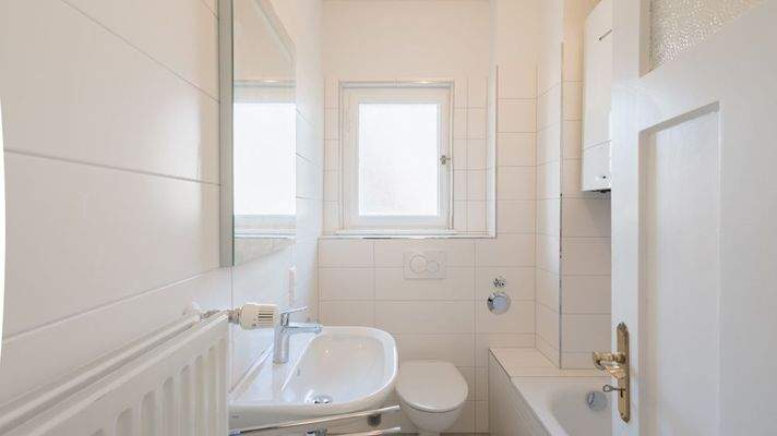 Anbau Obergeschoss Badezimmer mit Wanne