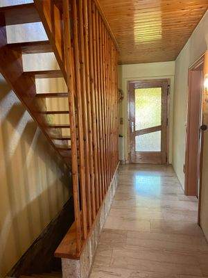 EFH EG Flur mit Treppe