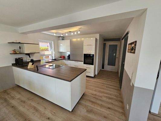 Offene Küche mit Insel