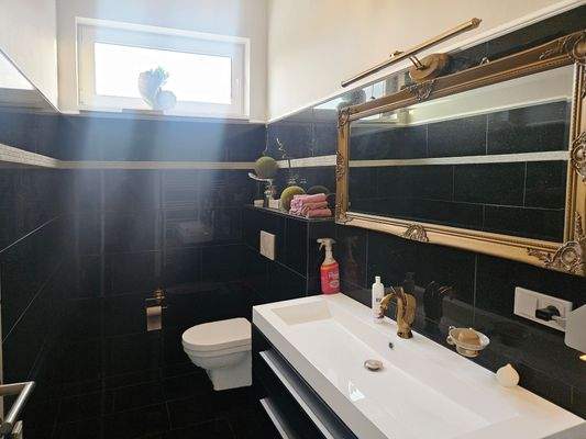 Weiteres Tageslicht-WC
