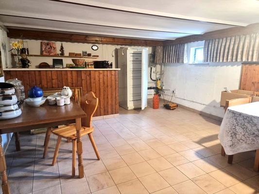 Partyraum im Keller