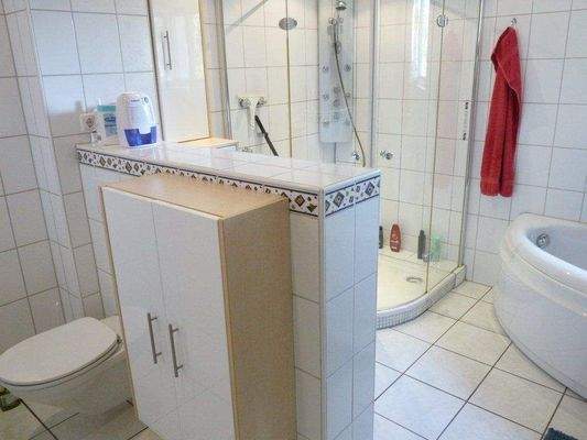 11 UG Bad, Bild 2.JPG