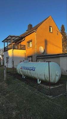 Giebelansicht und Gastank