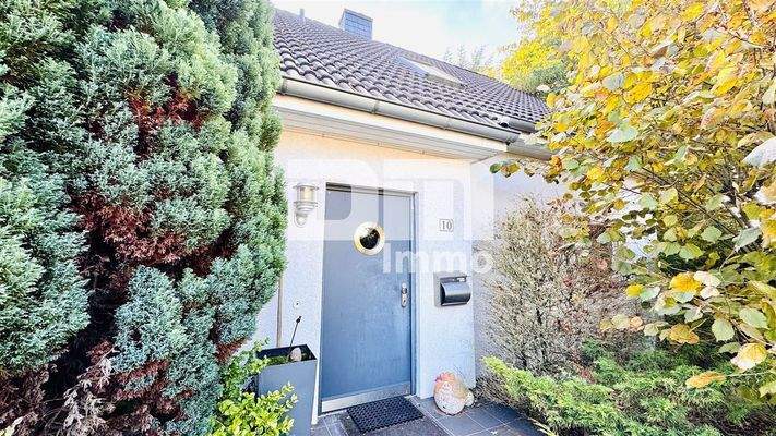 Frontansicht Haupteingang