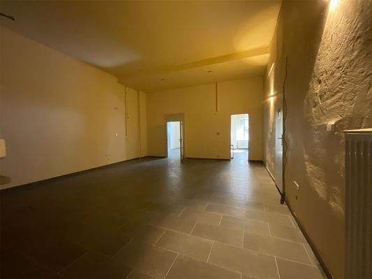 Raum_Raum links_IMG_1742301954325.jpg