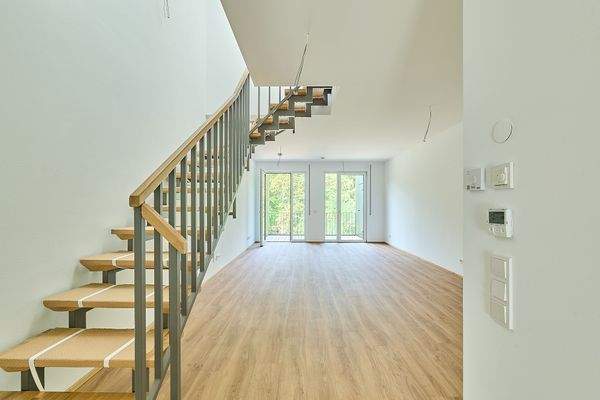 Leo III N 6.6. Eingang Wohnzimmer.jpg