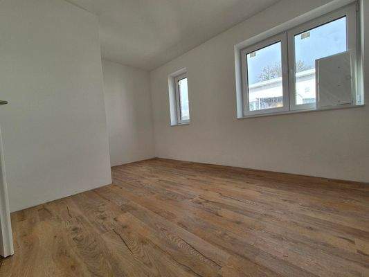 Schlaf-/ Arbeitszimmer