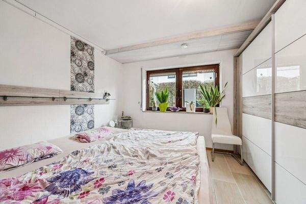 Schlafzimmer (Whg. EG)