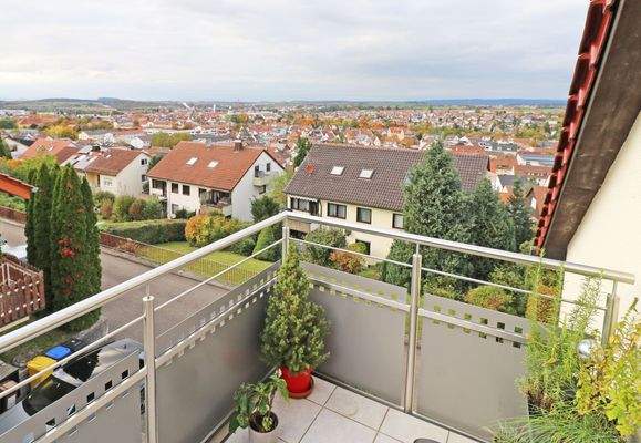 DG-Balkon-mit-Aussicht.jpg