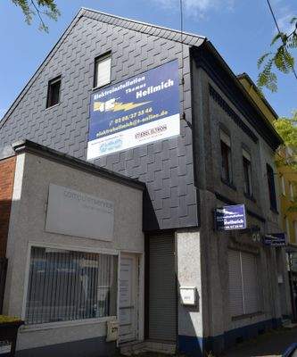 Liegenschaft Straßenansicht