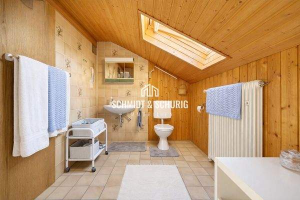 Badezimmer / Obergeschoss