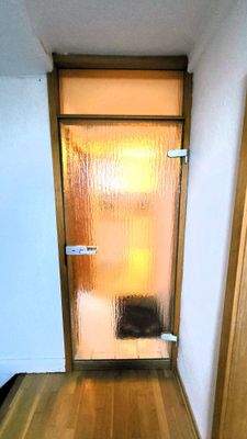 Wohnungstür im DG.jpg