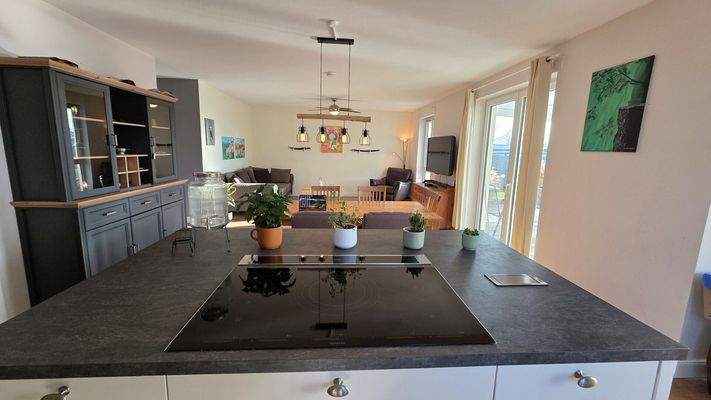 Blick auf Wohn-/Esszimmer