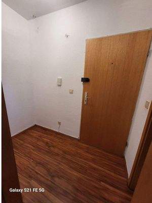 Sep. Flurbereich in Whg mit Zugang zum Gäste WC