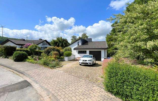 M&amp;M Immobilien Hauptanzeige Lügde (2).jpg