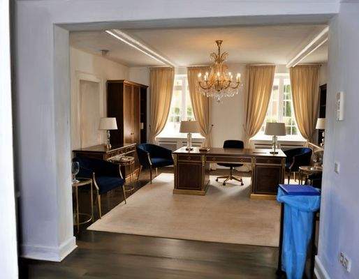 Zentralbüro Souterrain - KI