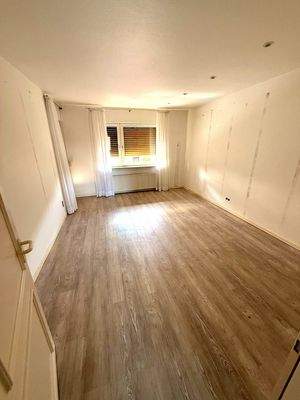 1. OG Schlafzimmer 1