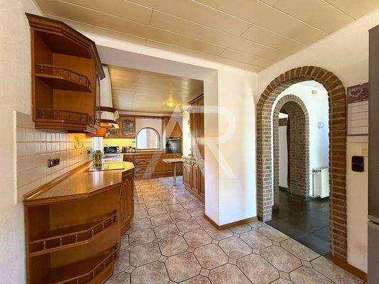 Küche mit Essbereich