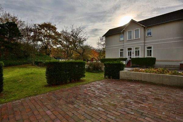 große Ost-Süd terrasse