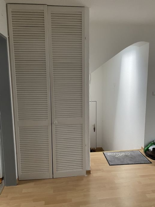 MÃ¶blierte, sonnige DG-Wohnung mit EBK & Balkon zur Untermiete fÃ¼r 3 Monate