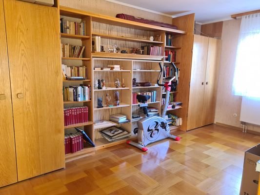 Zimmer 2 im 1 Stock