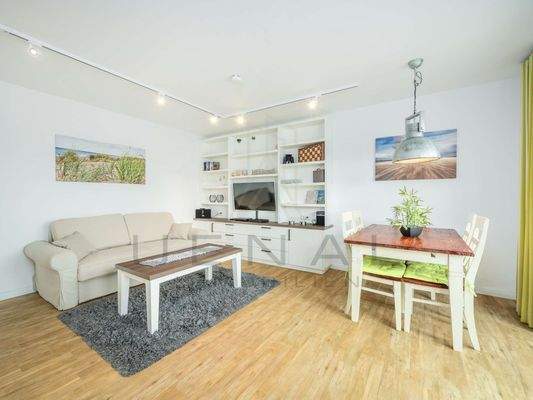 Harmonisch gestalteter Wohnbereich mit hochwertigem Interieur