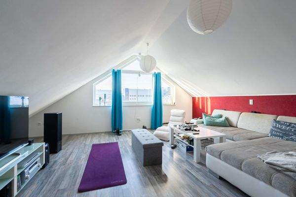 Büro DG zur Zeit als Wohnung genutzt