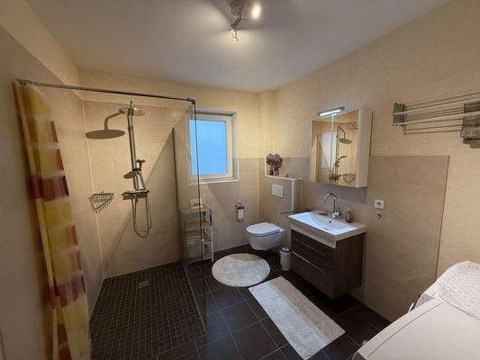 Duschbad im EG