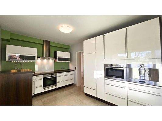 Küche mit hochwertigen Geräten