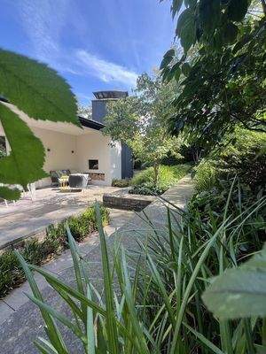 Drinnen. Draußen. Verbunden.