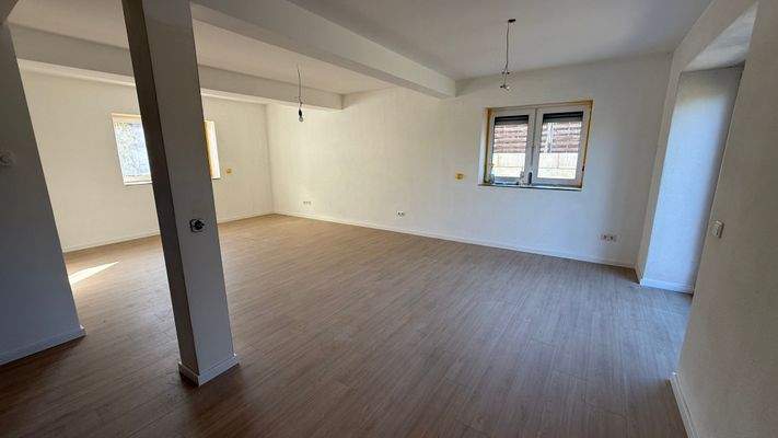 Offerner Koch-, Wohn u. Eßbereich