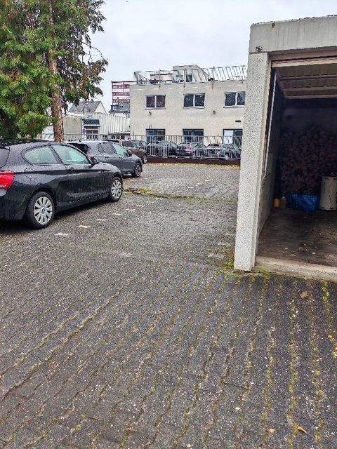 Frankfurt am Main Garage, Frankfurt am Main Stellplatz