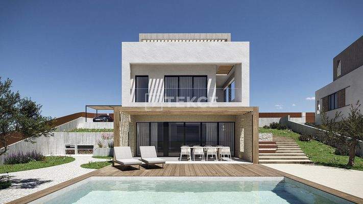 Detached Luxury Villas with Pools in Finestrat