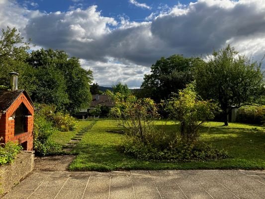 Terrasse und Garten_v1.jpg