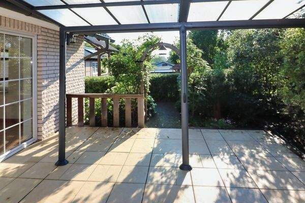 überdachte Terrasse