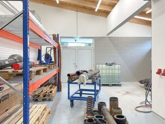 Lagerraum 3 und Waschbereich